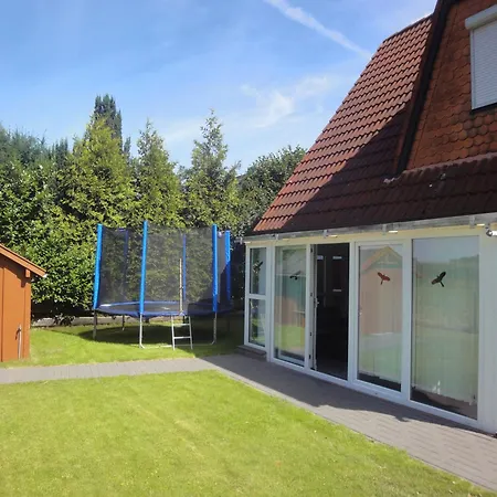 Ferienhaus Martens 2 * 제베
